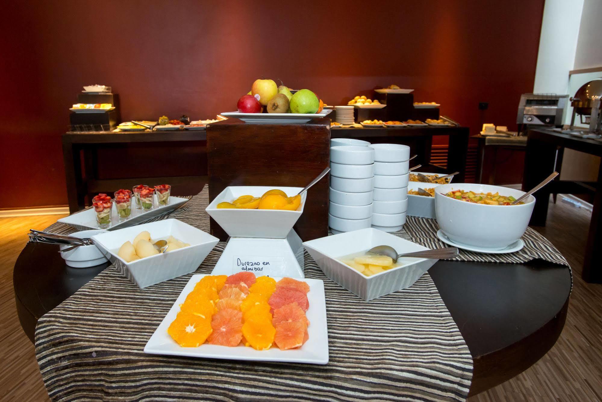 Tryp Montevideo Hotel Екстериор снимка