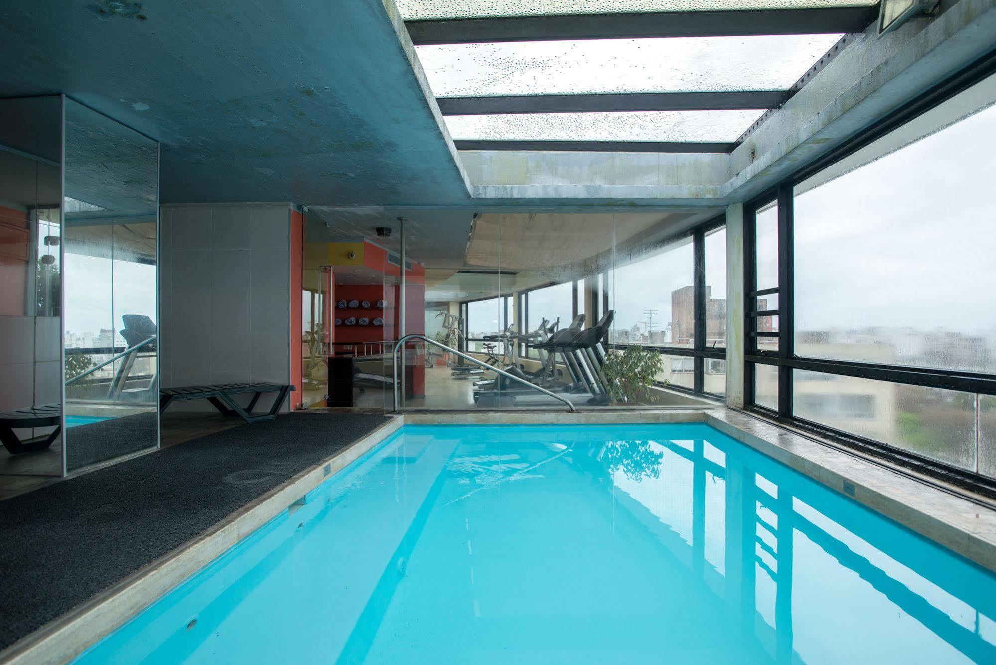 Tryp Montevideo Hotel Екстериор снимка